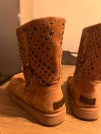 Uggs maat 40, Kleding | Dames, UGG, Bruin, Ophalen of Verzenden, Zo goed als nieuw