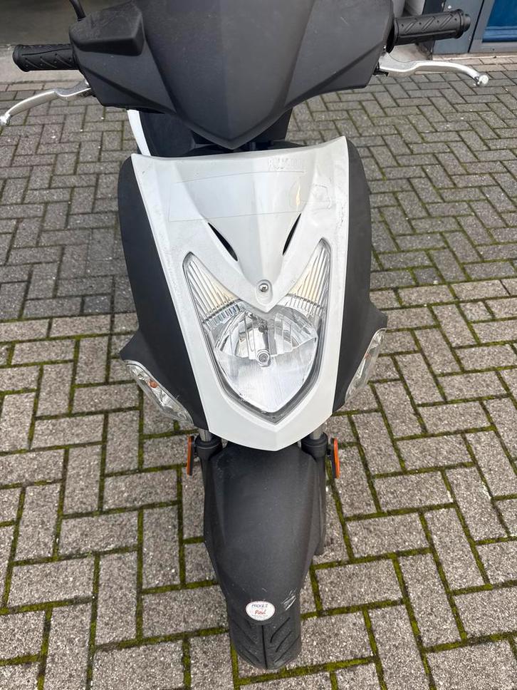 Scooter Kymco agility 2 keer ( geel kenteken), Fietsen en Brommers, Brommeronderdelen | Scooters, Gebruikt, Yamaha, Overige typen