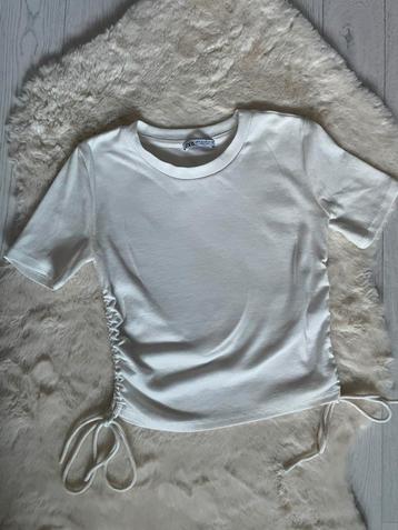 Trendy witte crop top van Zara - maat M beschikbaar voor biedingen