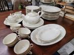 Elfenbein servies onderdelen, Ophalen