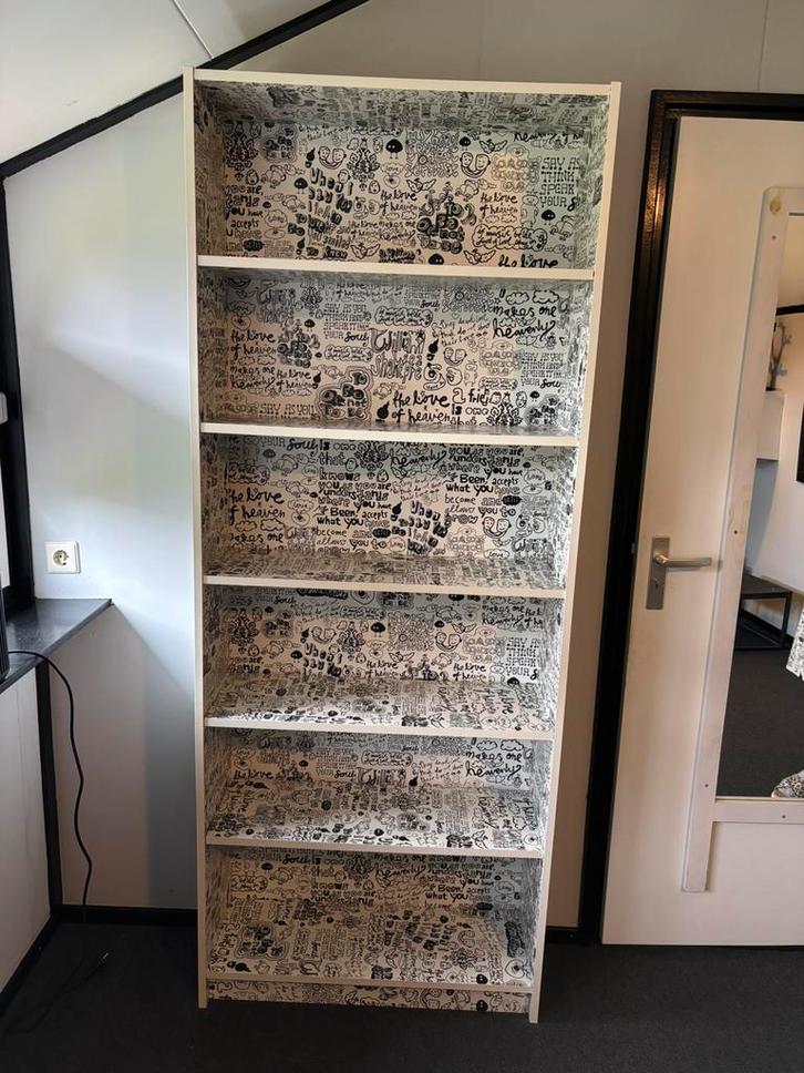 Te koop Ikea kast Billy met mooi patroon., Huis en Inrichting, Kasten | Boekenkasten, Zo goed als nieuw, 50 tot 100 cm, 200 cm of meer
