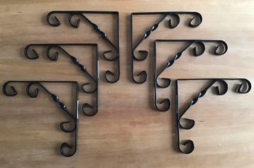 6 nieuwe plankdragers, zwart metaal beschikbaar voor biedingen