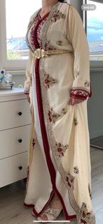 Mooi Sari takchita met riem, maat M/L, Kleding | Dames, Ophalen of Verzenden, Zo goed als nieuw, Beige, Overige typen