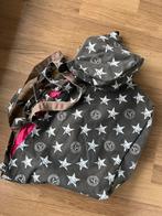 All time favourites ,grote shopper met gratis make-up tas, Sieraden, Tassen en Uiterlijk, Tassen | Damestassen, Ophalen of Verzenden