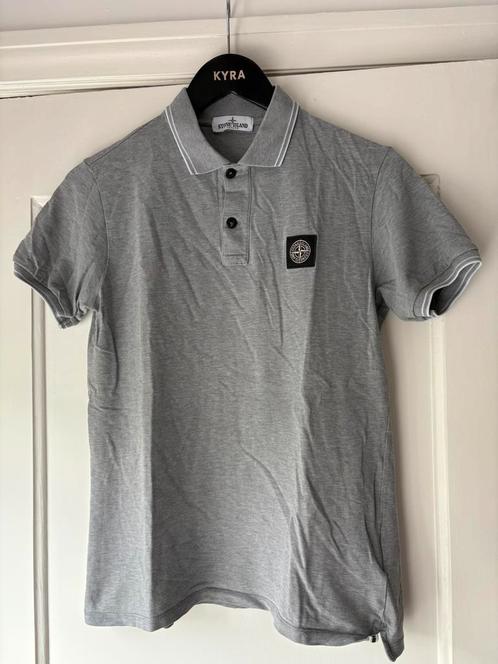 Mooie grijze polo Stone Island Junior mt 170, Kinderen en Baby's, Kinderkleding | Maat 170, Zo goed als nieuw, Jongen, Shirt of Longsleeve