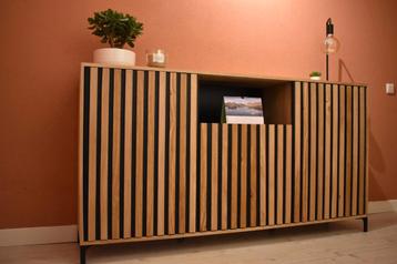 Massief eiken dressoir 180cm extra hoog greeploos beschikbaar voor biedingen