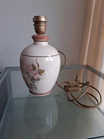 Vintage Keramische Tafellamp met Bloemmotief beschikbaar voor biedingen