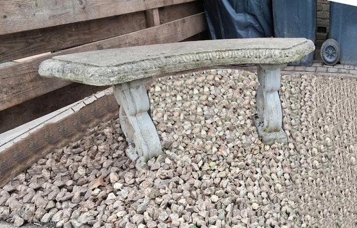 Half ronde betonnen tuinbank, Tuin en Terras, Tuinbanken, Gebruikt, Overige materialen, Ophalen