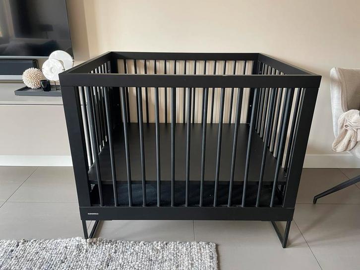 Kidsmill Modular Mat Zwart incl. 2 box Matrassen (NIEUW!), Kinderen en Baby's, Boxen, Zo goed als nieuw, Ophalen