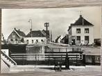 Nieuwesluis Schutsluis 1968, Verzamelen, Ansichtkaarten | Nederland, Ophalen of Verzenden, 1960 tot 1980, Ongelopen, Zuid-Holland
