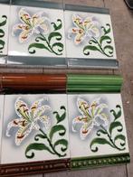 76 art nouveau wandtegels decor lelie, ook div. randen, Ophalen