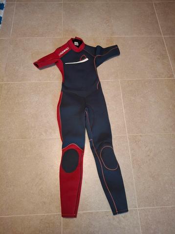 Wetsuit Tribord Decathlon maat 36 beschikbaar voor biedingen