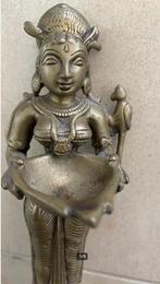 messing olielamp van Deepalakshmi Laxmi Lakshmi 21 cm hoog, Huis en Inrichting, Overige kleuren, Brons of Koper, Ophalen of Verzenden