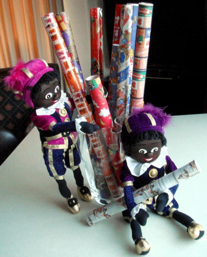 10 x oud sinterklaaspapier en 2 lijstjes met Sint en Piet, Diversen, Sinterklaas, Zo goed als nieuw, Ophalen of Verzenden
