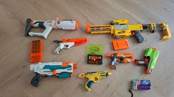 9 nerf guns van klein naar groot met 15 kogels  beschikbaar voor biedingen