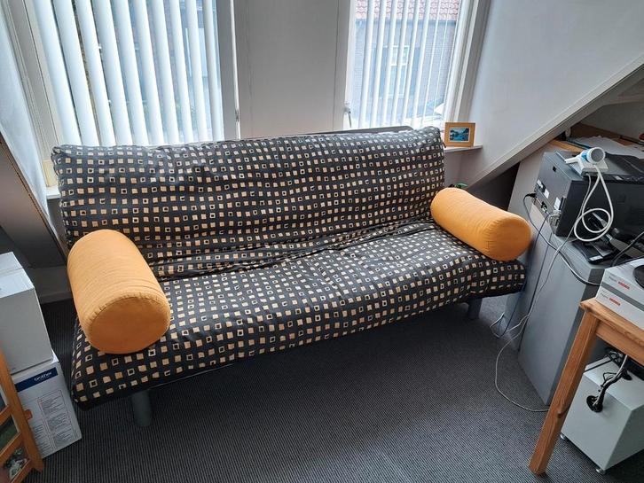 Slaapbank, Huis en Inrichting, Slaapkamer | Slaapbanken, Zo goed als nieuw, 120 cm, 200 cm, Twijfelaar, Ophalen