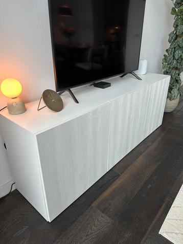 Besta tv meubel 180x40x64 cm wit