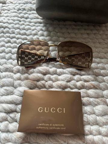 Vintage Gucci Zonnebril beschikbaar voor biedingen