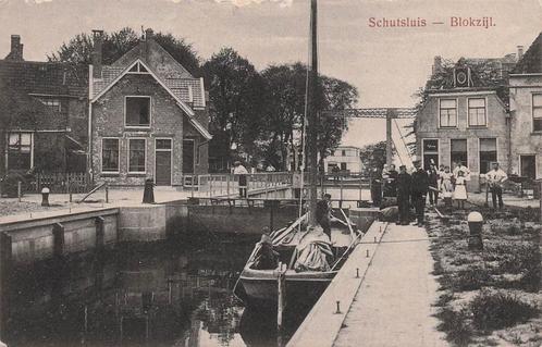 RY050 Blokzijl Schutsluis volk boot 1919, Verzamelen, Ansichtkaarten | Nederland, Gelopen, Overijssel, Voor 1920, Verzenden