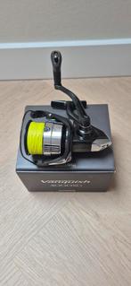 Shimano vanquish 4000xg splinternieuw, Ophalen of Verzenden, Zo goed als nieuw, Molen
