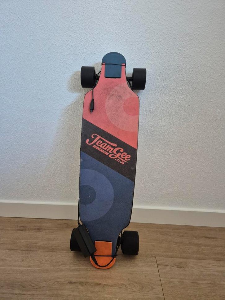 TeamGee Elektrisch Skateboard - Longboard, Sport en Fitness, Skateboarden, Longboard, Ophalen of Verzenden