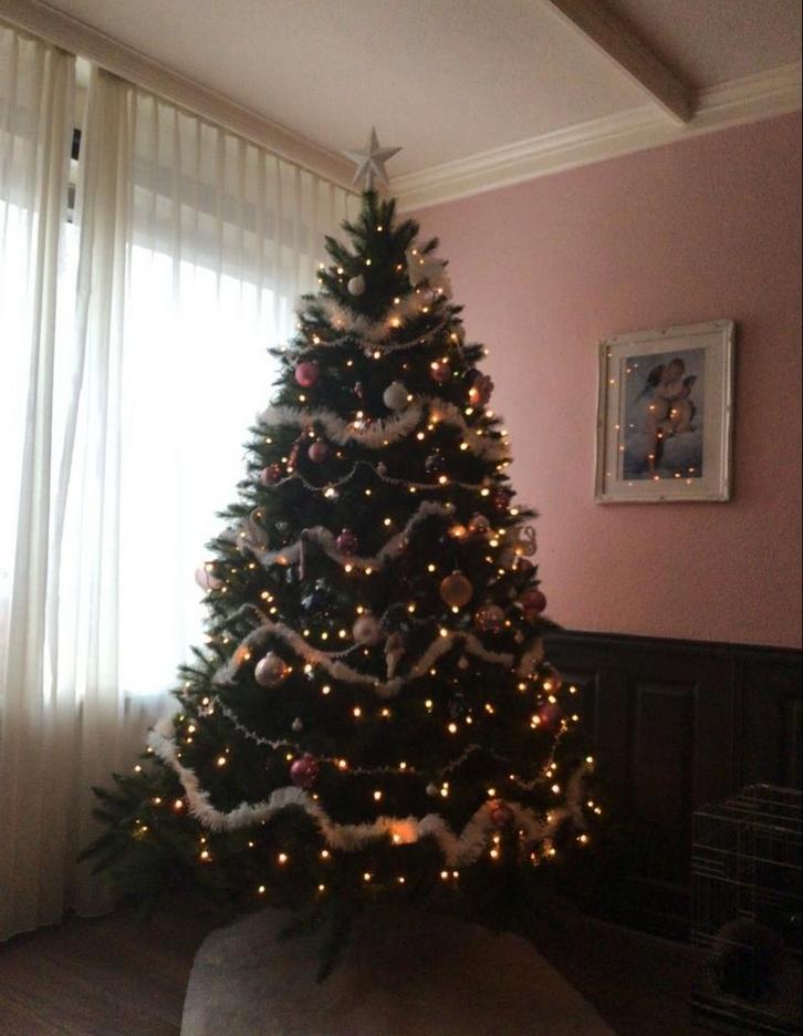 Kerstboom Intratuin Romagne 215, Diversen, Kerst, Zo goed als nieuw, Ophalen of Verzenden