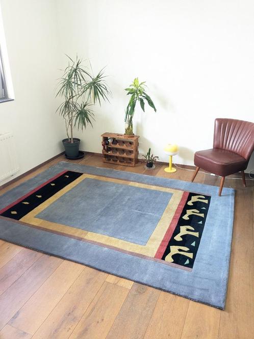 Retro tapijt, Huis en Inrichting, Stoffering | Tapijten en Kleden, Gebruikt, 150 tot 200 cm, 200 cm of meer, Rechthoekig, Zwart