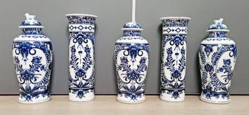 Kaststel Delfts blauw aardewerk 5 stuks beschikbaar voor biedingen
