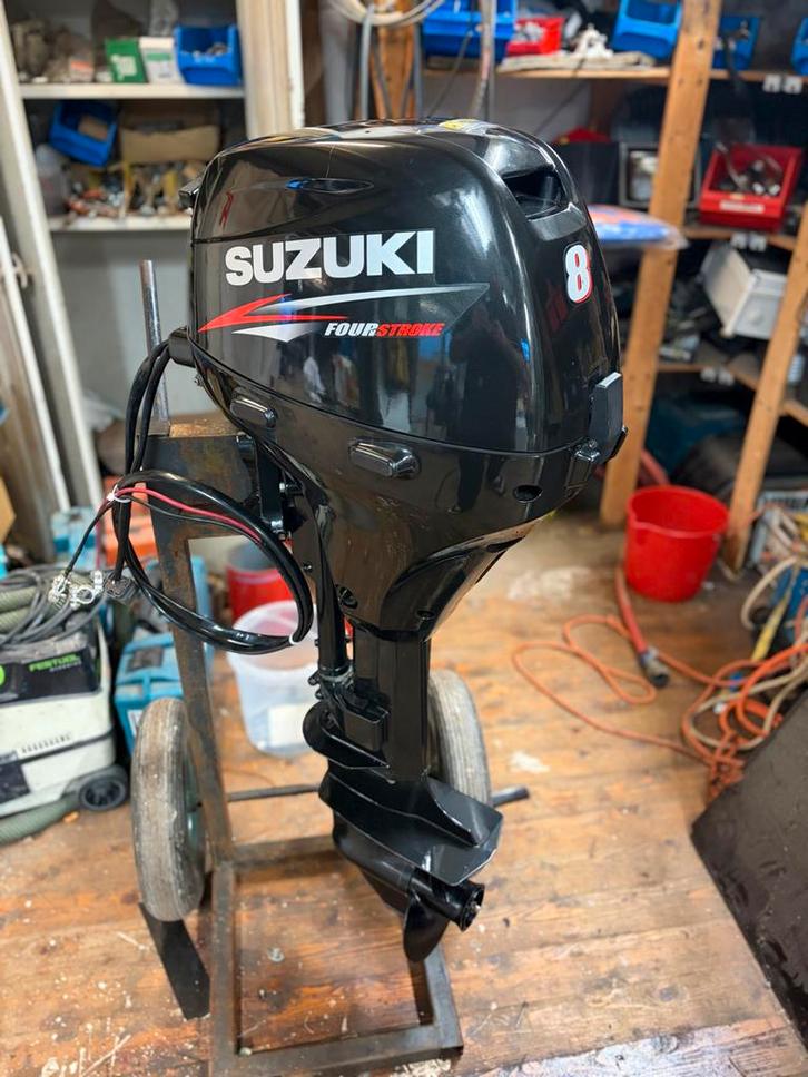 Suzuki 8pk 4-takt 2013 lang op afstand bediening, Watersport en Boten, Buiten- en Binnenboordmotoren, Gebruikt, Benzine, Buitenboordmotor