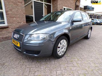 Audi A3 Sportback 1.6 Attraction beschikbaar voor biedingen