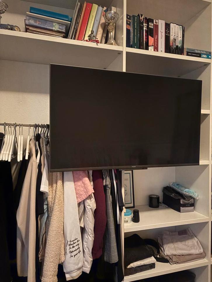 Philips Ambilight 43 inch TV met uitschuifbare beugel, Huis en Inrichting, Slaapkamer | Stapelbedden en Hoogslapers, Gebruikt