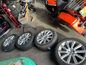 banden velgen 4x  xc90 winterband vredestein  275/45 r20 beschikbaar voor biedingen