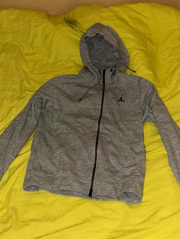 Nike Air Jordan vest maat M beschikbaar voor biedingen