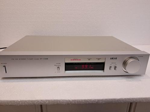 Vintage Akai FM/AM Stereo Tuner AT-K22 – Tijdloze Klasse, Audio, Tv en Foto, Tuners, Ophalen