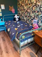 Eenpersoons kinderbed groen, Kinderen en Baby's, Kinderkamer | Bedden, Gebruikt, 85 tot 100 cm, Ophalen, 180 cm of meer