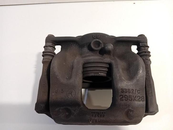 Remklauw rechts voor Mercedes-Benz A-Klasse, Auto-onderdelen, Remmen en Aandrijving, Mercedes-Benz, Gebruikt, Herkomst onderdeel bekend