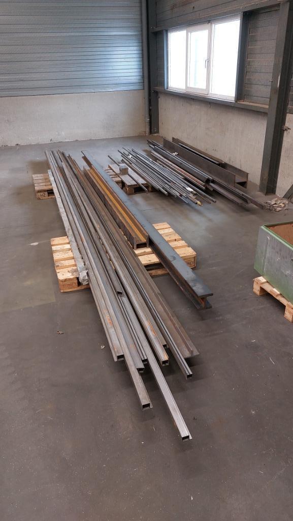 Staalmateriaal, balken, profielen en staven diverse, Doe-het-zelf en Verbouw, Metalen, Nieuw, IJzer, Ophalen of Verzenden