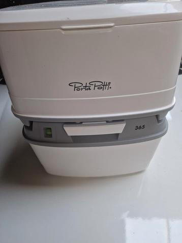 Porta potti beschikbaar voor biedingen