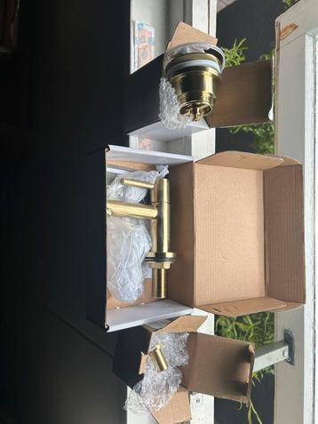 Gouden badkameraccessoires – NIEUW in doos beschikbaar voor biedingen
