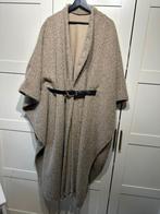 Poncho / Cape met Riem - Stijlvol en Warm, Kleding | Dames, Maat 38/40 (M), Beige, Ophalen of Verzenden, Jasje