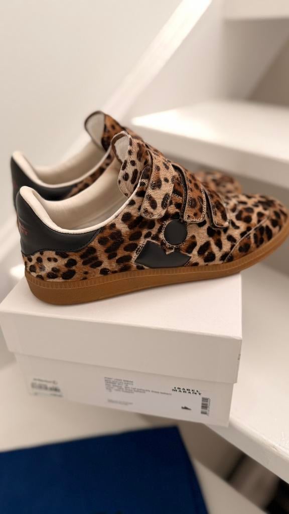 Isabel Marant  Beth Pony Logo Sneaker Leopard maat 40, Kleding | Dames, Schoenen, Zo goed als nieuw, Sneakers of Gympen, Bruin