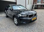 Volvo XC40 1.5 T2 Momentum Core Zwart Dealer Oh. BTW, Voorwielaandrijving, Stof, Gebruikt, Zwart