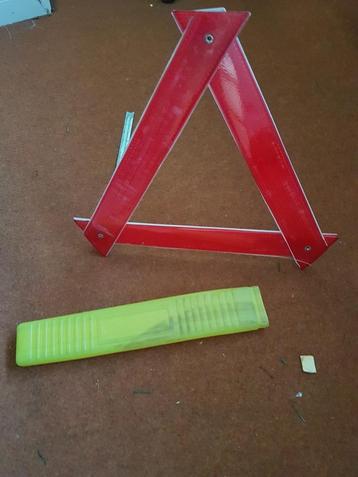 Gevarendriehoek verkeersdriehoek auto driehoek beschikbaar voor biedingen