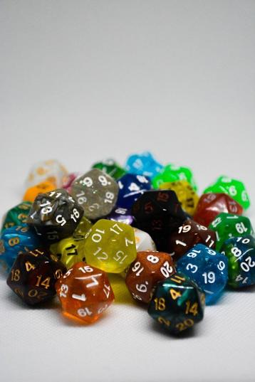 TCG & RPG Dice beschikbaar voor biedingen