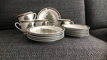 6-persoons Borden, kopjes & schotels | klassiek kerst beschikbaar voor biedingen