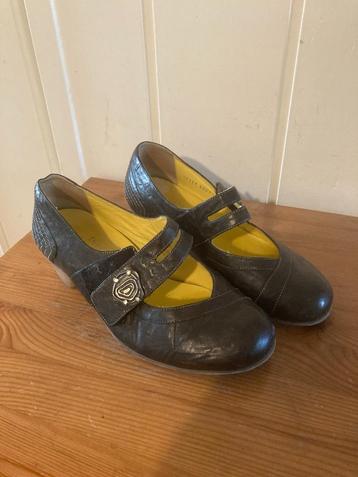 Donker grijze leren pumps met hak van Durea, maat 38,5 K beschikbaar voor biedingen