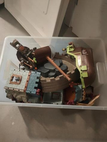Grote bak vol playmobil beschikbaar voor biedingen