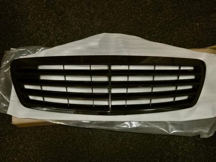 Mercedes W211 glans zwarte AMG Style Grille 2002-2006, Auto diversen, Tuning en Styling, Ophalen of Verzenden