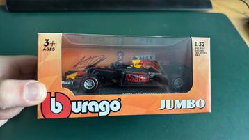 Max Verstappen racewagen 2017 1:32 model beschikbaar voor biedingen