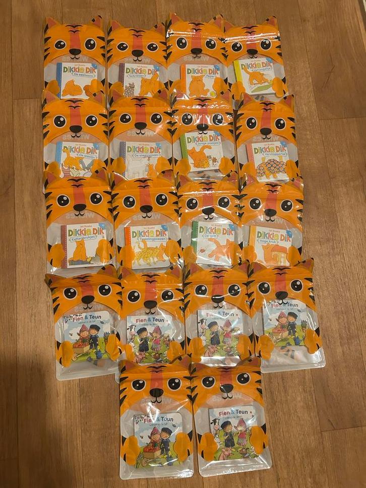 Dikkie Dik & Fien en Teun Traktatie - 18 stuks, Boeken, Kinderboeken | Baby's en Peuters, Nieuw, 3 tot 4 jaar, Uitklap-, Voel- of Ontdekboek